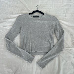 Brandy Melville long sleeve light gray sweater, perfect condition never!!